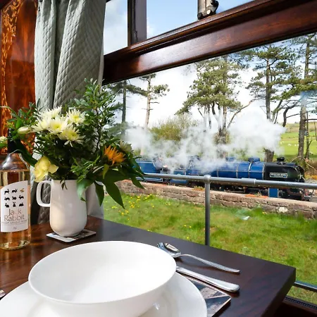 Esk Pullman Carriage Holiday home